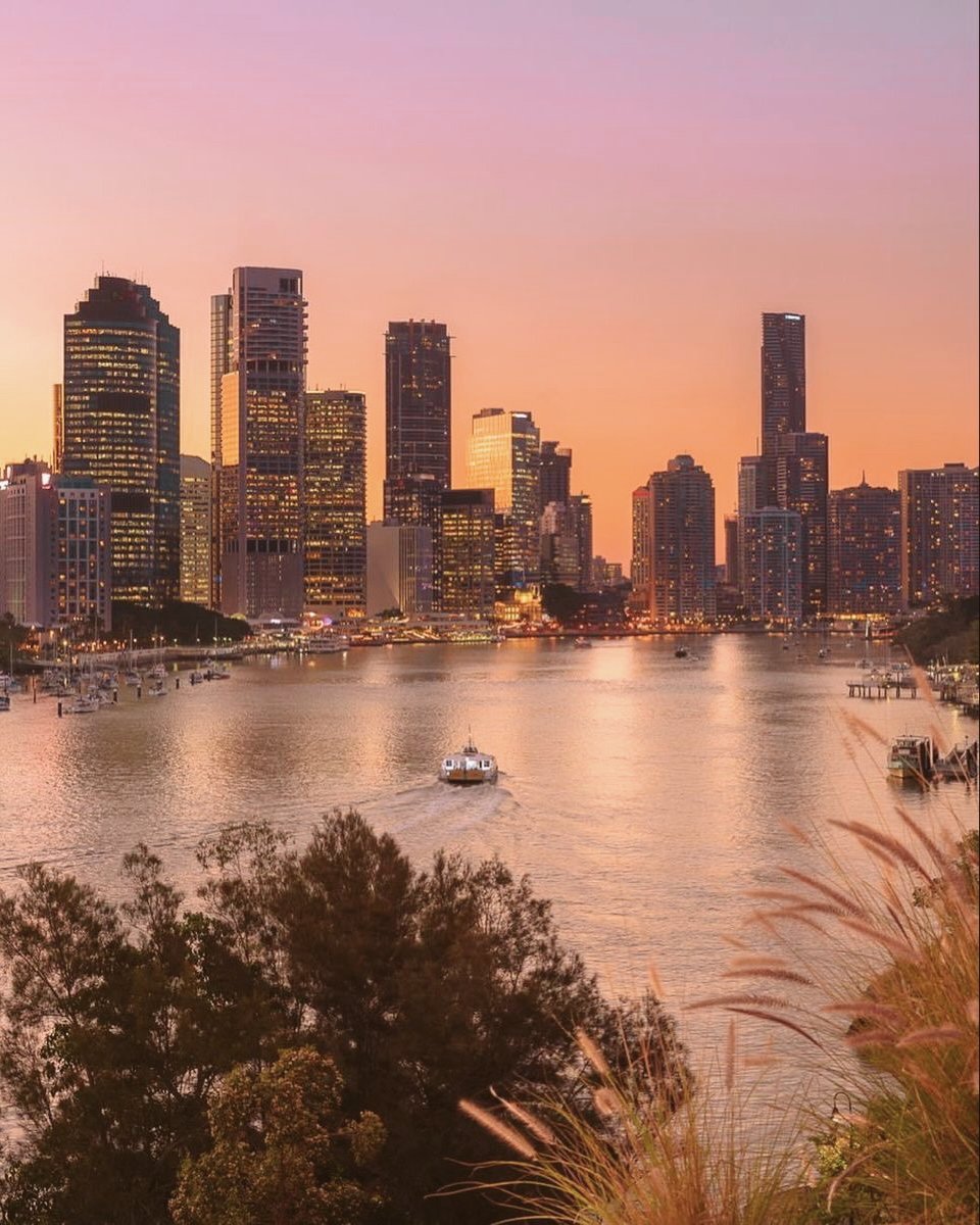 Edited in Tezza with: Lush & Saturation